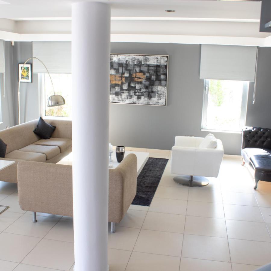 Villa Artemis Larnaca Luaran gambar