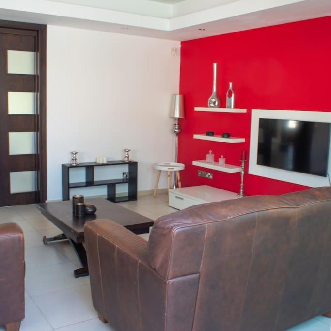 Villa Artemis Larnaca Luaran gambar
