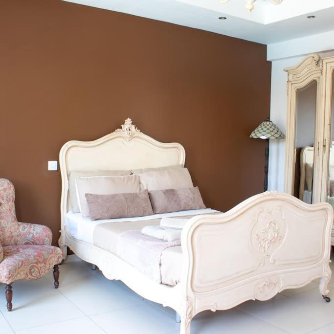 Villa Artemis Larnaca Luaran gambar